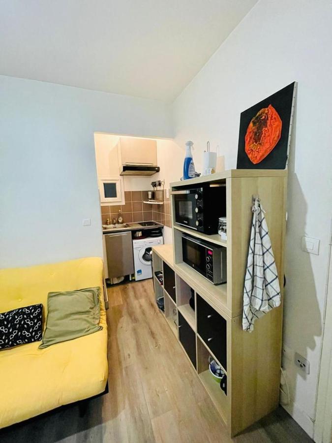 Appartement En Plein Coeur Du 10Eme Et Proche De Plusieurs Gares Париж Экстерьер фото