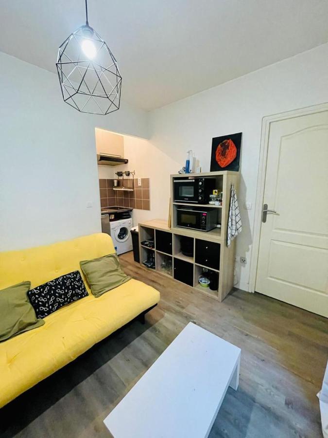 Appartement En Plein Coeur Du 10Eme Et Proche De Plusieurs Gares Париж Экстерьер фото